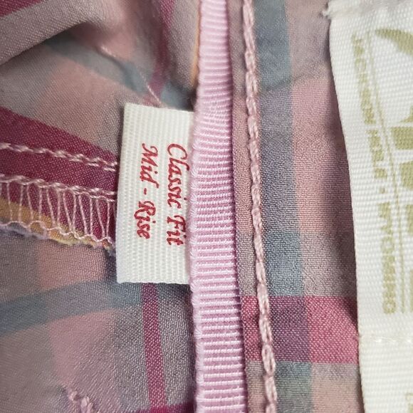 MOUNTAIN KHAKIS Classic Fit Mid-Rise Plaid Shorts - Picture 6 of 8